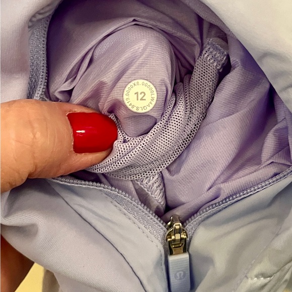🍒LULULEMON DOWN FOR IT ALL VEST sz 12 Jacket 700Fill LAVENDER DUSK Purple Lilac - Picture 4 of 9